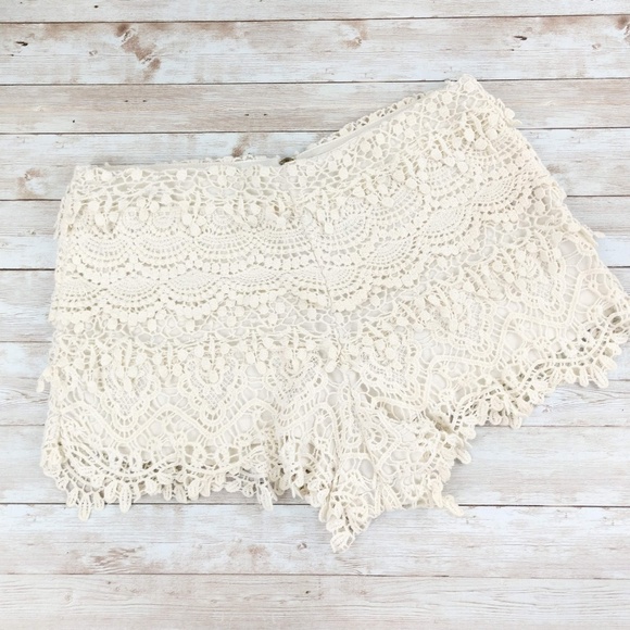 love, Fire Pants - Love, Fire Mid Rise Crochet Lace Shorts Size Small